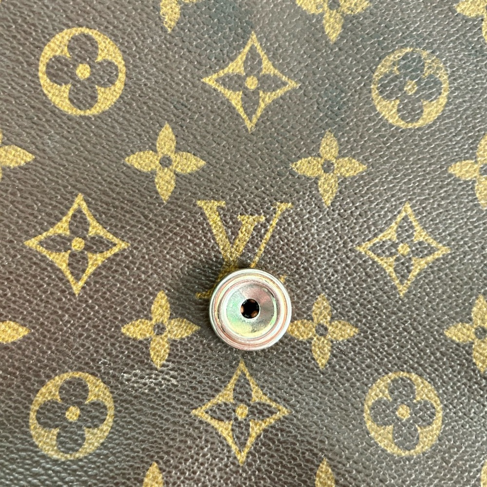 Louis Vuitton Monogram Canvas Crossbody with Tan Trim - Picture 8 of 10